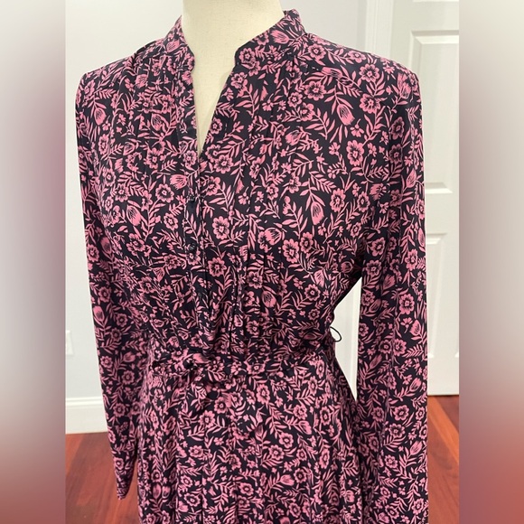 Floral Pintuck Long Sleeve Dress - Picture 4 of 10